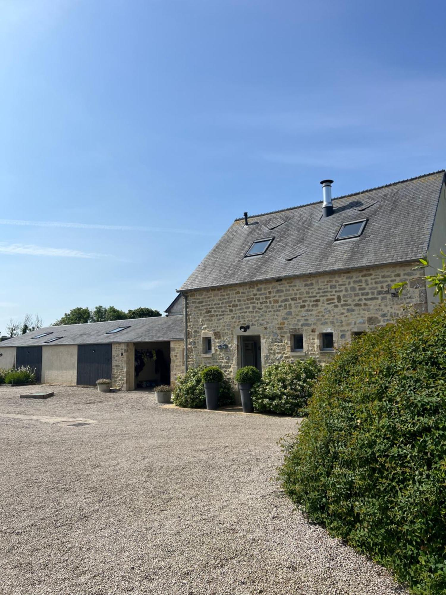 فيلا L'Atelier, Dependance De Charme, Ste Mere Eglise Sainte-Mère-Église المظهر الخارجي الصورة